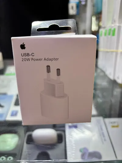 Apple 20 W Type-C Şarj Adaptörü